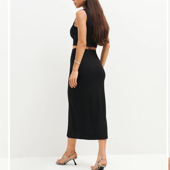 Rylan Knit Two Piece - Picture 2 of 6